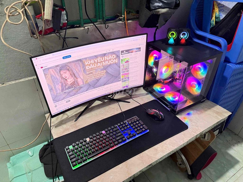 Máy tính để bàn màn hình cong 24 inch. Mua bán Máy tính để bàn tại Thị xã Tân Uyên Bình Dương được đăng bởi DINH NGOC hình 1