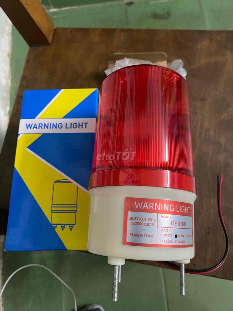 Đèn cảnh báo LTE-1101L Đỏ. Mua bán Đèn tại Quận Liên Chiểu Đà Nẵng được đăng bởi Thiên Ân hình 1