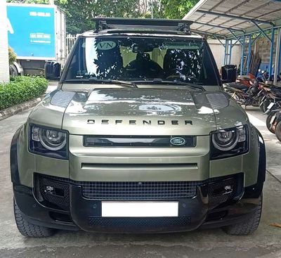 Land Rover Defender 110 HSE 2022 Xanh rêu