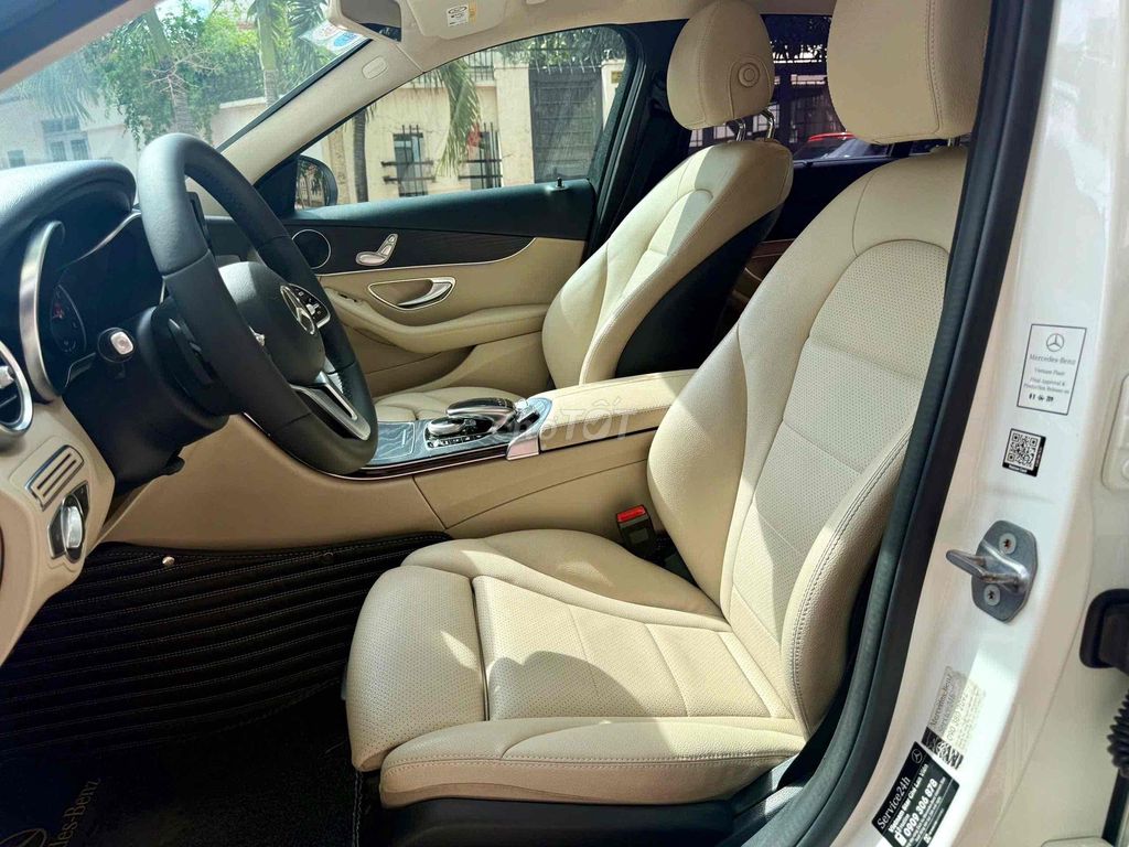 Mercedes Benz C200 Facelift model 2019. Mua bán Ô tô tại Quận 8 Tp Hồ Chí Minh được đăng bởi Khoa nguyễn hình 8