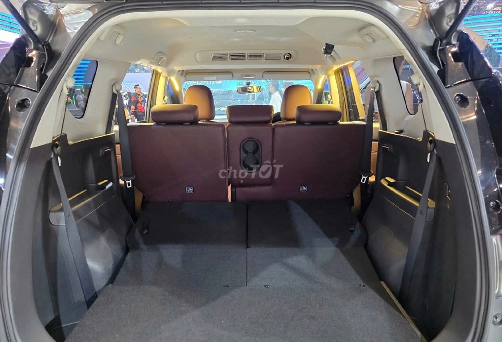 Xpander Cross NEW / Giảm 100% TB /Xe sẵn giao ngay. Mua bán Ô tô tại Quận 1 Tp Hồ Chí Minh được đăng bởi Nam Mitsubishi Quận 1 hình 13