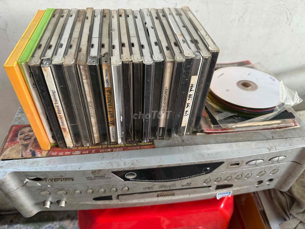 Đầu đĩa DVD  hỏng và đống đĩa. Mua bán Tivi, Âm thanh tại Thành phố Thuận An Bình Dương được đăng bởi VIET THANG hình 1
