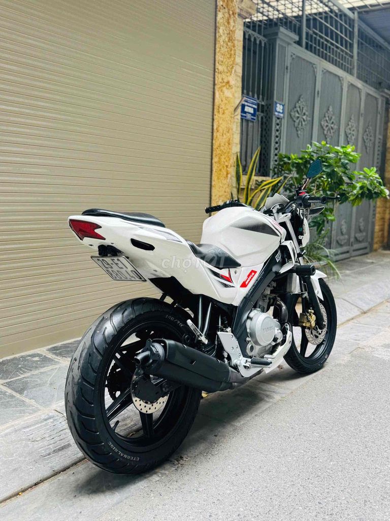 Yamaha FZ 150 FI белый оригинальный автомобиль Yamaha