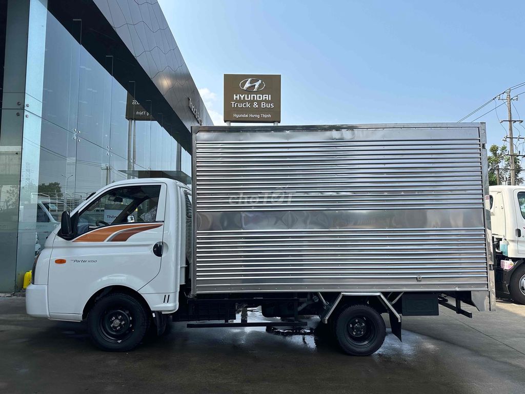 Hyundai New Porter H150 Euro 5 Thùng Kín INox