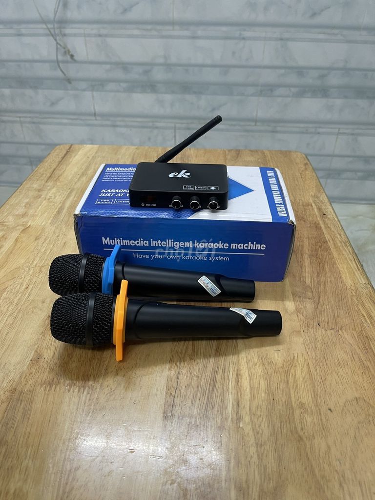 Bộ micro karaoke EK UHF Đen. Mua bán Tivi, Âm thanh tại Quận 12 Tp Hồ Chí Minh được đăng bởi Cao Vân hình 1