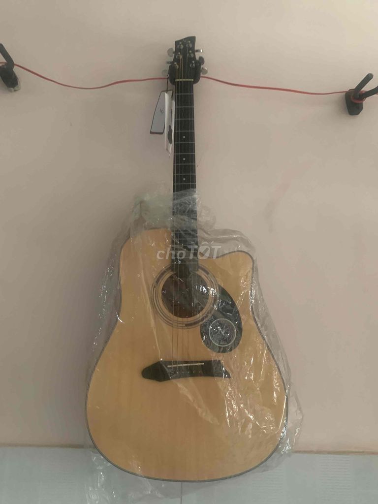 Đàn guitar D168 Nâu nhạt. Mua bán Nhạc cụ tại Quận 7 Tp Hồ Chí Minh được đăng bởi Phạm Tuấn Dũng hình 1