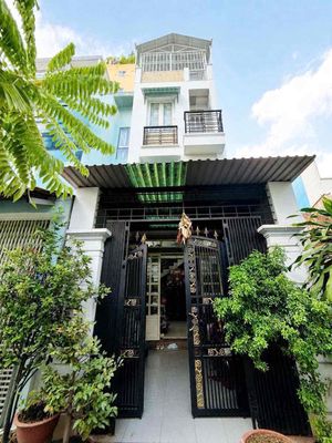 Nhà phố 61 m² · 5 PN · Đường Dương Bá Trạc