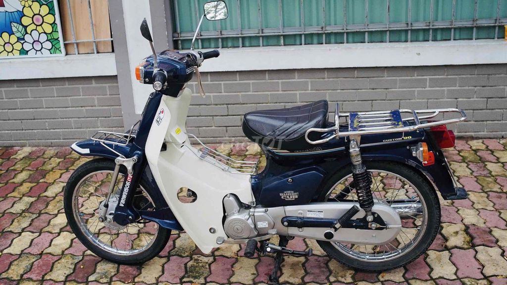 Honda Cub 82 Custom dọn kiểu Thái