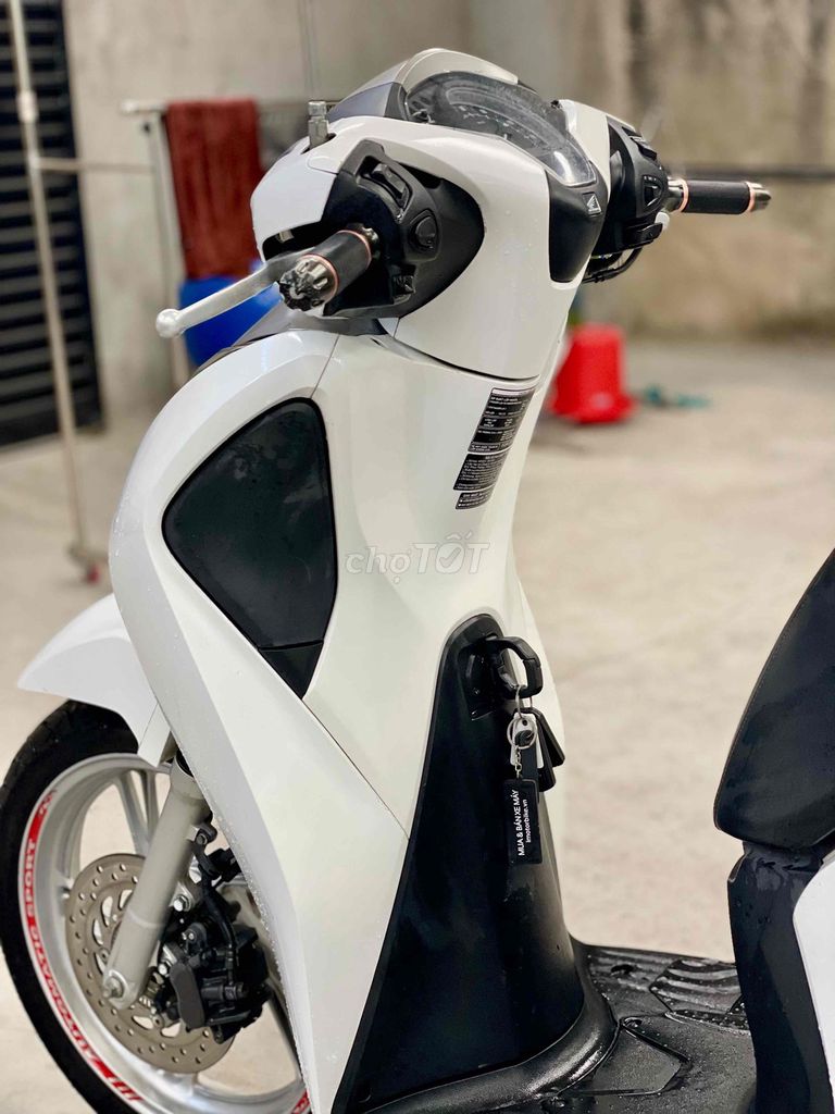 Honda SH 150i ABS 2018 Вьетнамская регистрация, хозяин, родной мотор