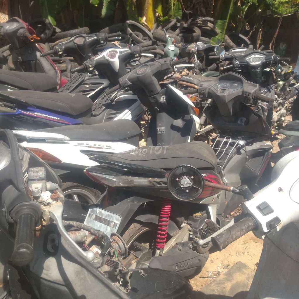 Kho phụ tùng xe máy cũ. Mua bán Phụ tùng xe tại Quận Cẩm Lệ Đà Nẵng được đăng bởi hồ chí hiếu hình 2