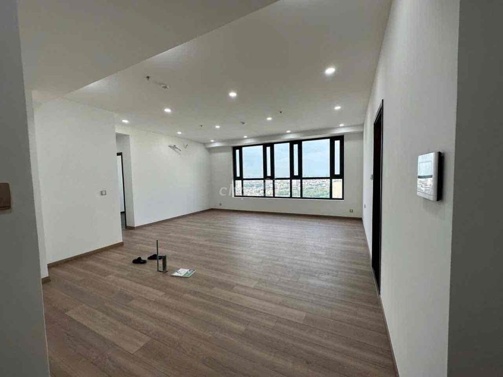 Cho thuê Penhouse 4PN 130M2 dọn vào được ngay