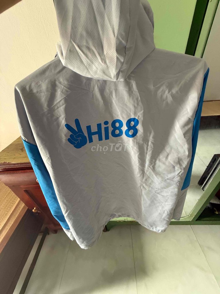 Áo khoác dù Hi88 Xám, Xanh. Mua bán Quần áo tại Thành phố Phan Thiết Bình Thuận được đăng bởi Nguyễn tiến mạnh hình 1