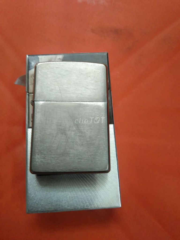 Zippo đời số chữ B số 17, còn rất đẹp