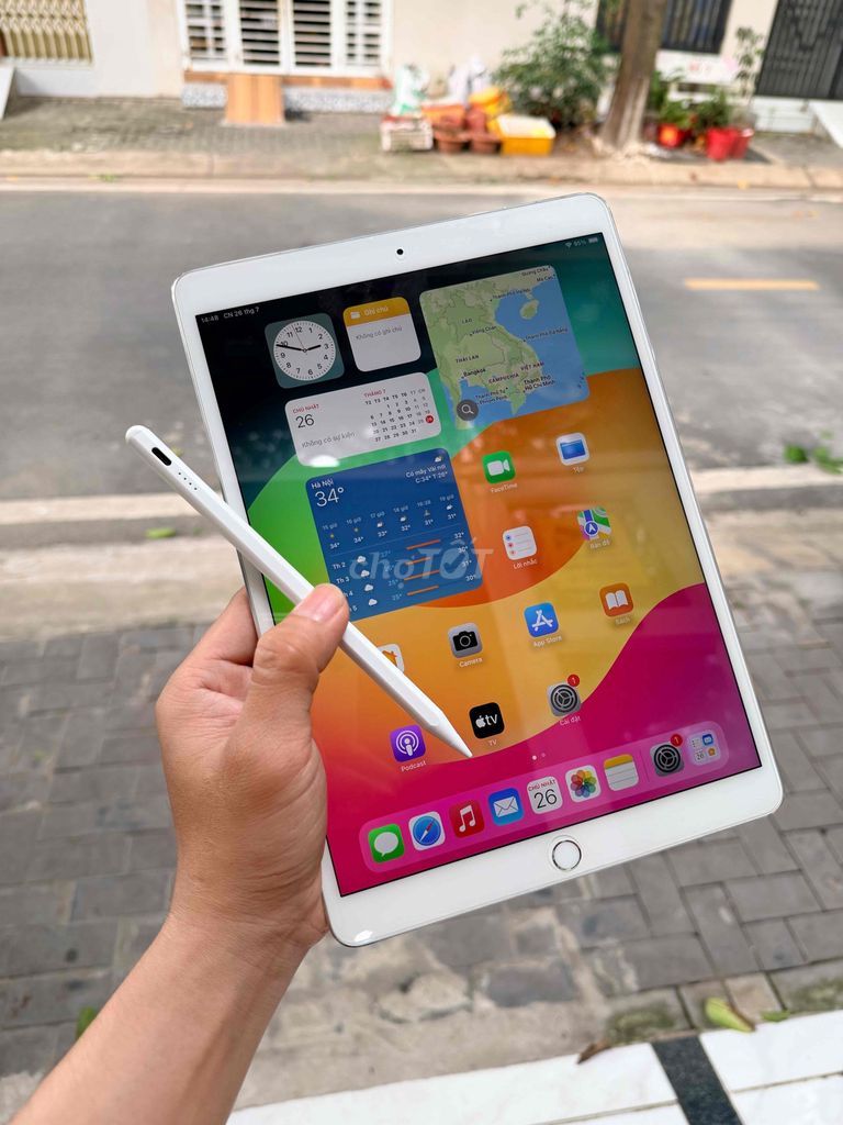 iPad Pro 10.5 256GB 4g wifi 99%. Mua bán Máy tính bảng tại Thành phố Long Xuyên An Giang được đăng bởi Băng Apple  chuyên iphone hình 1