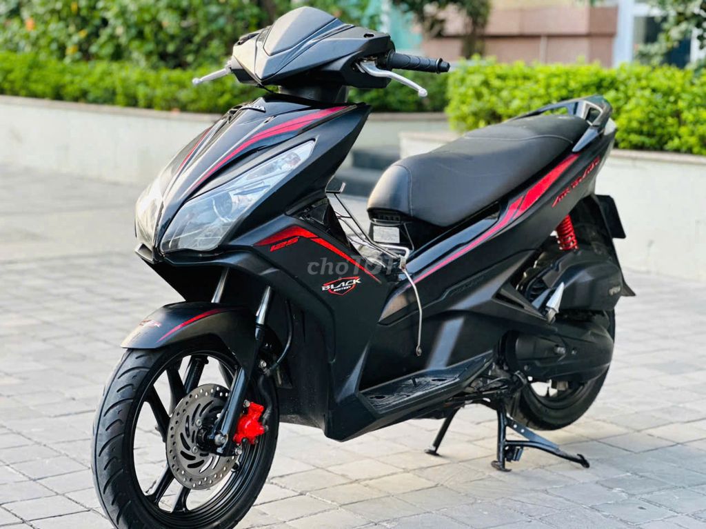 HONDA AIR BLADE 125FI ĐEN NHÁM BIỂN 29