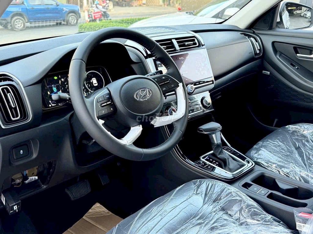 Hyundai Creta 2025 Cao cấp 1.5 AT. Mua bán Ô tô tại Quận 6 Tp Hồ Chí Minh được đăng bởi Chuyên ô tô Hyundai SG hình 2
