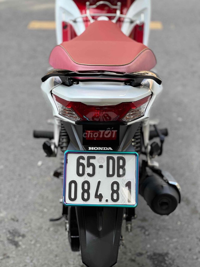 Honda Future FI 2024 Trắng Đỏ. Mua bán Xe máy tại Quận Ô Môn Cần Thơ được đăng bởi Huỳnh Thắng hình 4