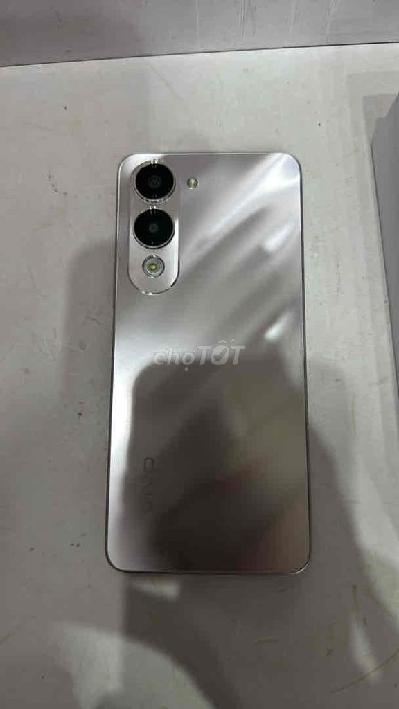 Vivo Y04 128GB Bạc. Mua bán Điện thoại tại Quận 12 Tp Hồ Chí Minh được đăng bởi Van Tuan hình 1