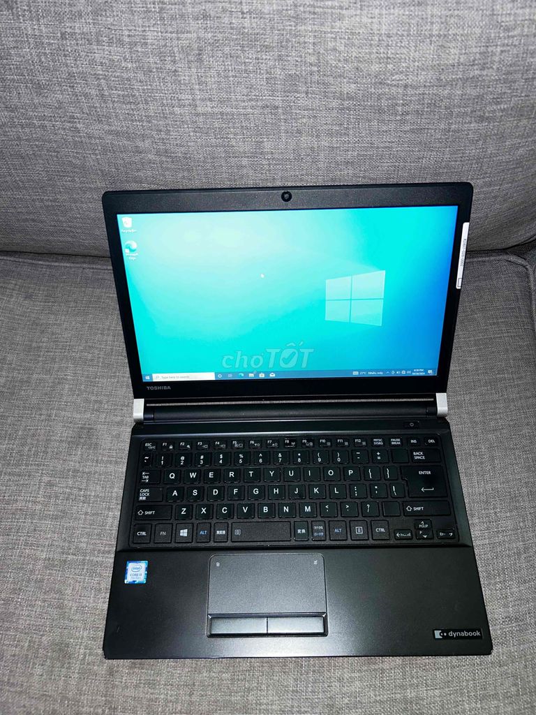 Laptop Toshiba i5 7300 Nhật nguyên zin nhẹ 1,2kg