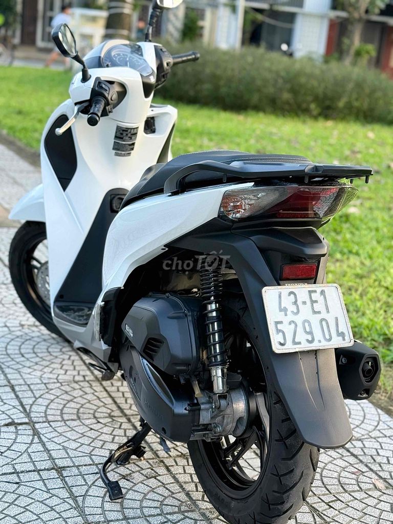 Sh 125 đúng đời 2019 biển 43, lốp zin theo xe. Mua bán Xe máy tại Quận Sơn Trà Đà Nẵng được đăng bởi AN  chuyên mua bán xe máy cũ tại 386 ngô quyền sơn trà đà nẵng  BÁN XE TRẢ GÓP hình 10