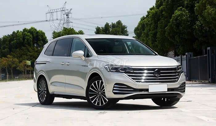 Volkswagen Viloran Luxury - 2025. Mua bán Ô tô tại Thành phố Thuận An Bình Dương được đăng bởi Trần Văn Phi Trọng hình 3