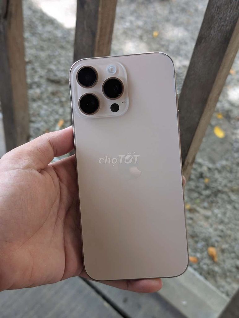 bán hoặc giao lưu iP 16 Pro Max lock màu sa mạc. Mua bán Điện thoại tại Quận Cẩm Lệ Đà Nẵng được đăng bởi Hoàn Đăng hình 1