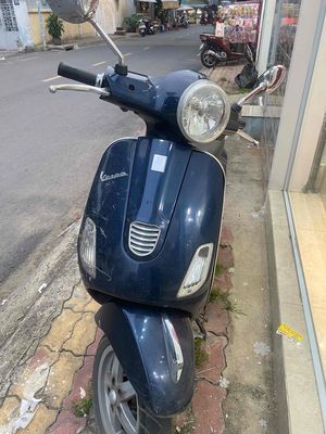 Piaggio Vespa LX 2011 Xanh đậm 41000 km. Mua bán Xe máy tại Thành phố Thủ Đức Tp Hồ Chí Minh được đăng bởi Kiều Khanh