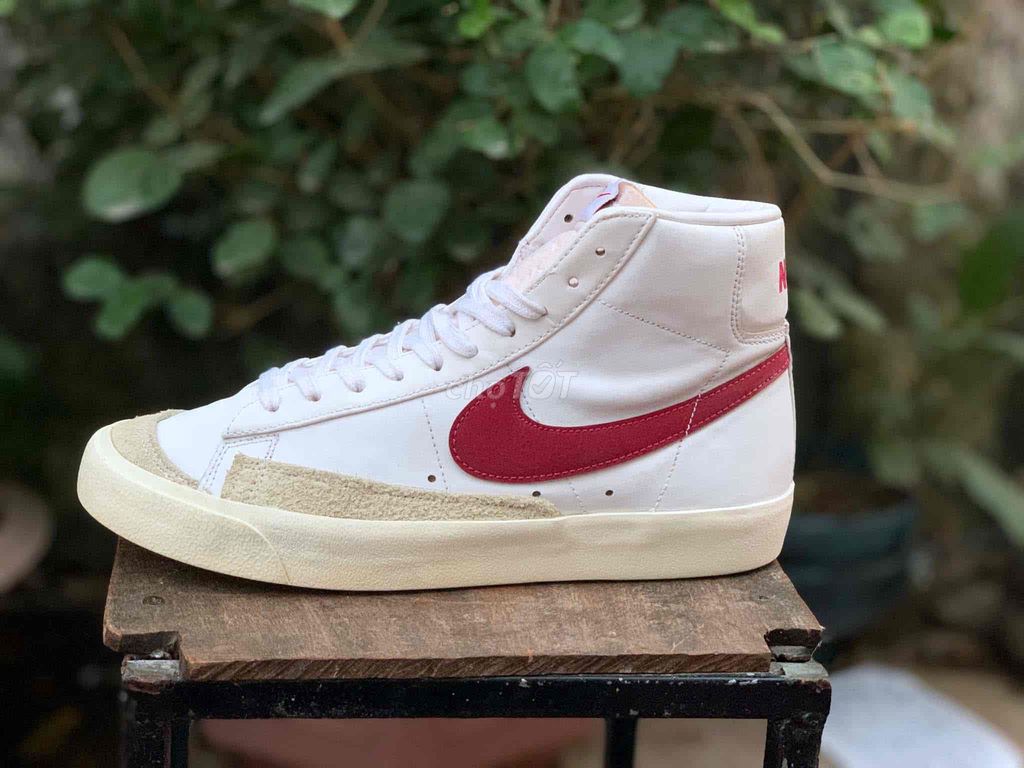 Nike blazer mid 77 Chính hãng Sz 42 Trẻ trung, pho