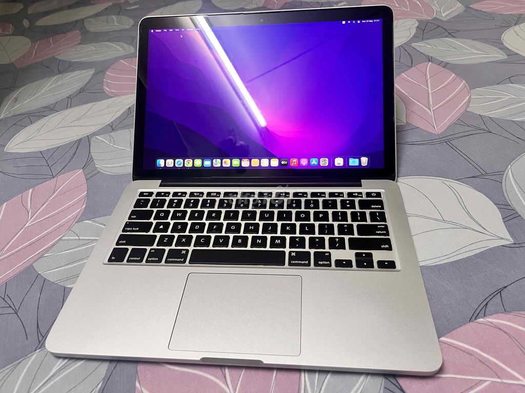 Apple Macbook Pro Retina 2015 i5 13 inch 16GB/128G. Mua bán Laptop tại Quận 7 Tp Hồ Chí Minh được đăng bởi H T hình 1