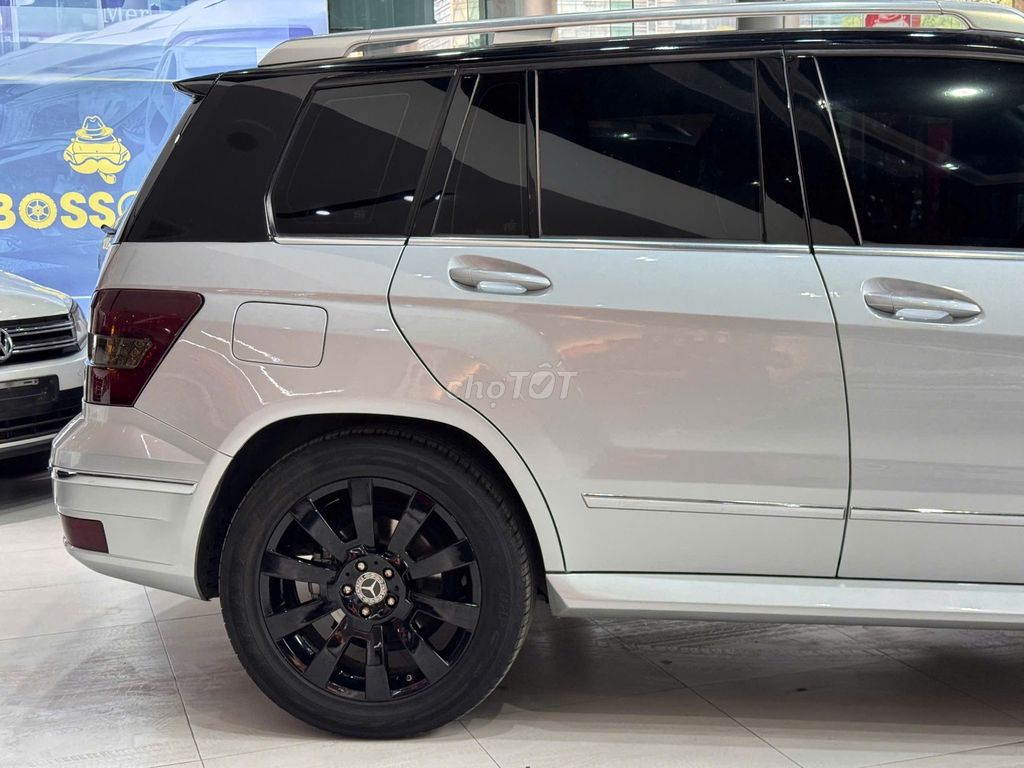 Mercedes Benz GLK Class 2009  - 100000 km. Mua bán Ô tô tại Quận Thanh Xuân Hà Nội được đăng bởi Nguyễn Tuấn Hoàng hình 2