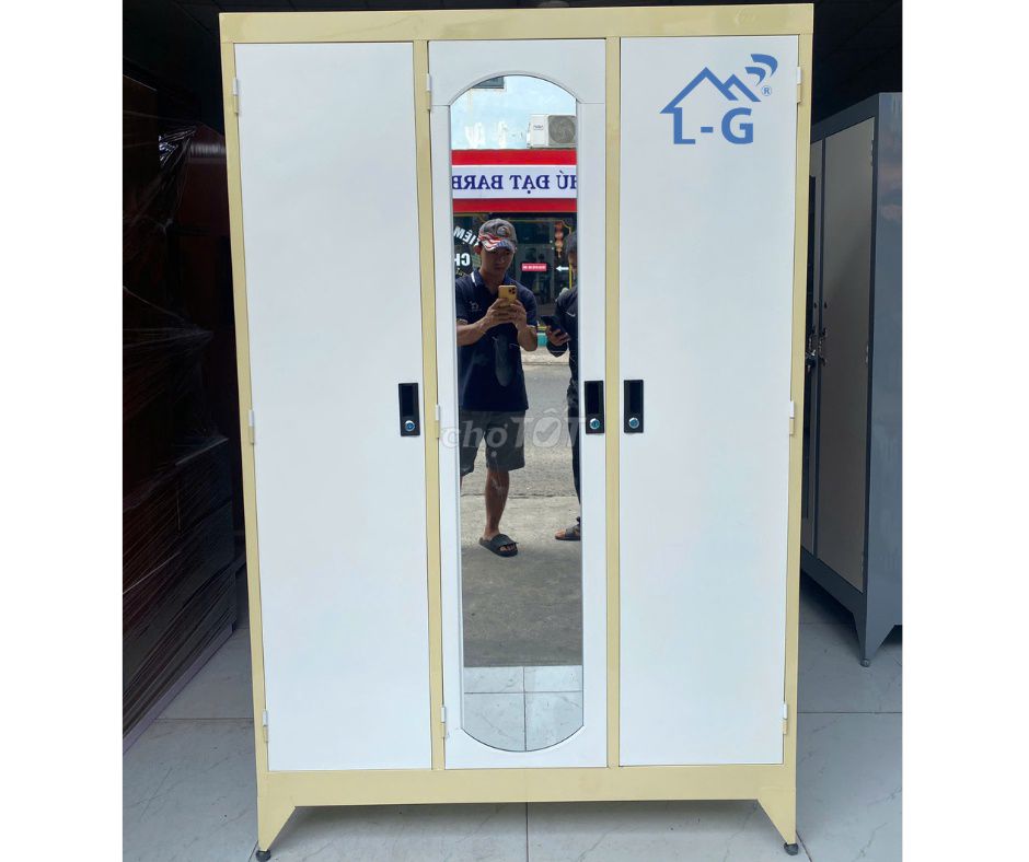 Tủ quần áo Sắt Tủ quần áo Sắt Tủ quần áo Sắt đẹp . Mua bán Tủ, kệ gia đình tại Huyện Nhà Bè Tp Hồ Chí Minh được đăng bởi Lâm Gia Home hình 1