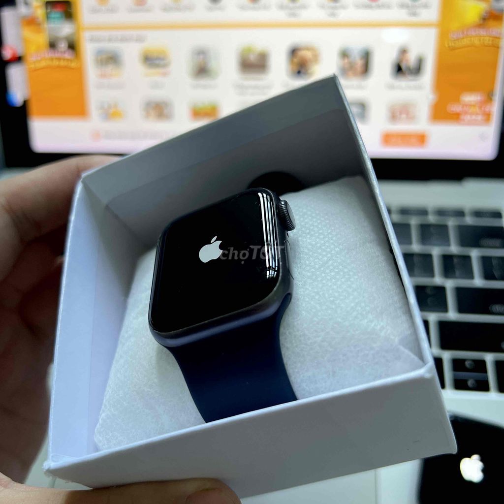 Apple Watch Series 6 LTE 40mm đen 99%