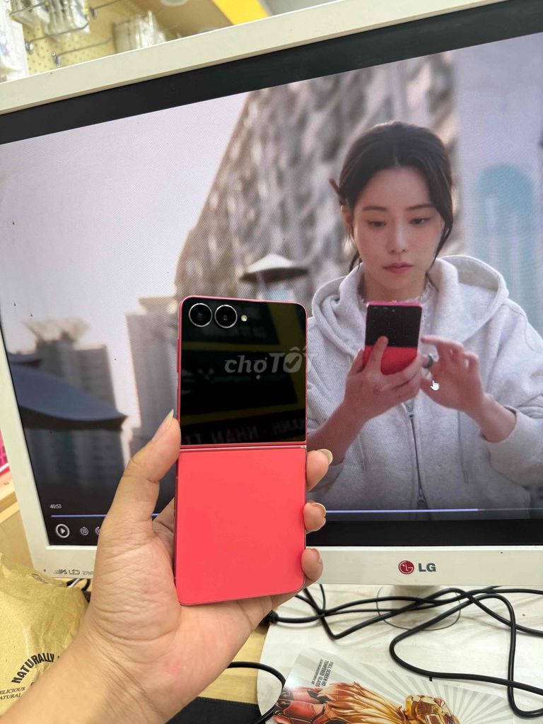 Samsung Zflip 7 512GB Hồng 10tr5 ạ. Mua bán Điện thoại tại Huyện Tiên Du Bắc Ninh được đăng bởi Anh Táo Thế Giới Smartphone hình 1