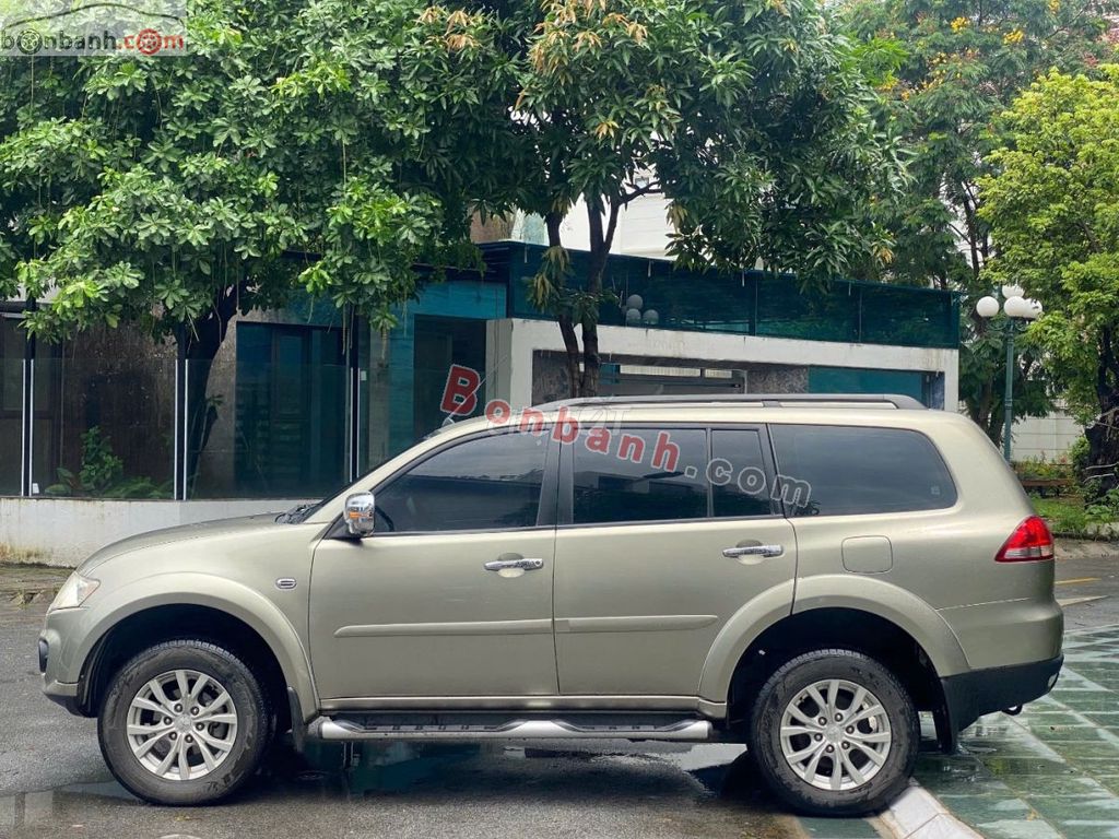 Mitsubishi Pajero Sport G 4x4 AT 2015 - 425 Triệu. Mua bán Ô tô tại Thành phố Thủ Đức Tp Hồ Chí Minh được đăng bởi Minh tiến hình 4