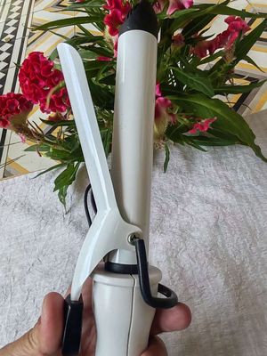 Máy uốn tóc xoăn tóc lọn

Hàng Nhật

Xài điện 100V. Mua bán Nội thất, đồ gia dụng khác tại Quận 7 Tp Hồ Chí Minh được đăng bởi Vy Vy