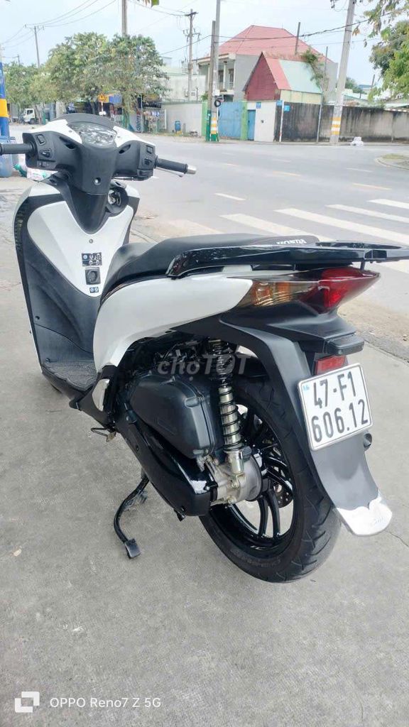 Sh úp áo ý siêu đẹp máy zin bao cọp keng .có góp. Mua bán Xe máy tại Thành phố Dĩ An Bình Dương được đăng bởi xe máy hồng phát dĩ An Bình Dương  hình 5