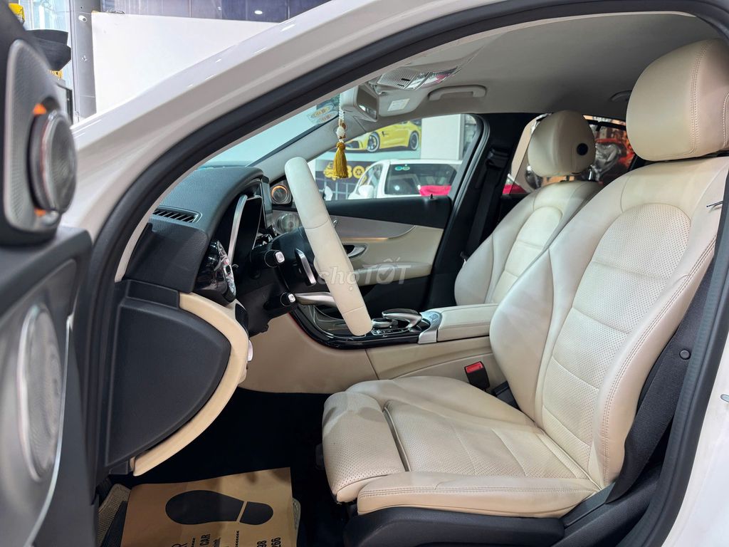 Mercedes-Benz C200 2015 Up Full C300 2021. Mua bán Ô tô tại Quận Thanh Xuân Hà Nội được đăng bởi Nguyễn Tuấn Hoàng hình 15