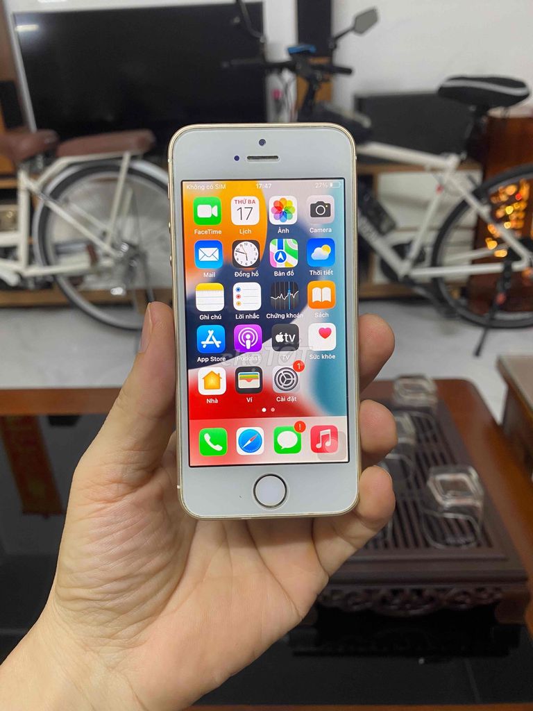 IPHONE 5SE máy zin dùng tốt mọi chức năng