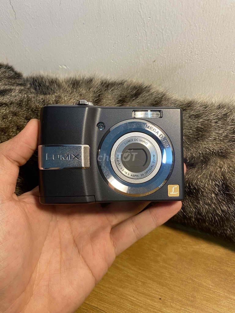 lumix ls80