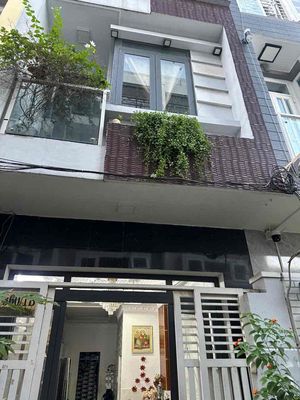 Cho thuê nhà 3PN sẵn máy lạnh Hẻm Ô Tô Phạm Hữu Lầu 9tr