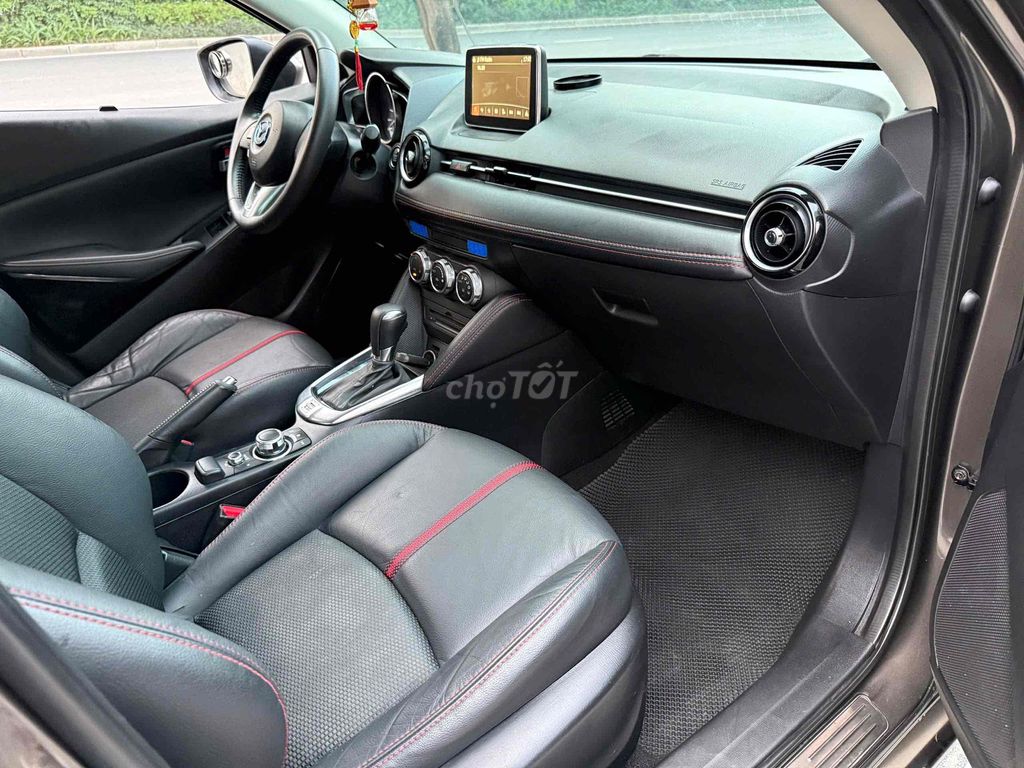 Mazda 2 2017  1.5 AT Sedan - 98000 km. Mua bán Ô tô tại Quận Hoàng Mai Hà Nội được đăng bởi Sáng OTo Hn hình 13