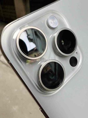 iPhone 15 Pro Max 256GB Titan Indonesia