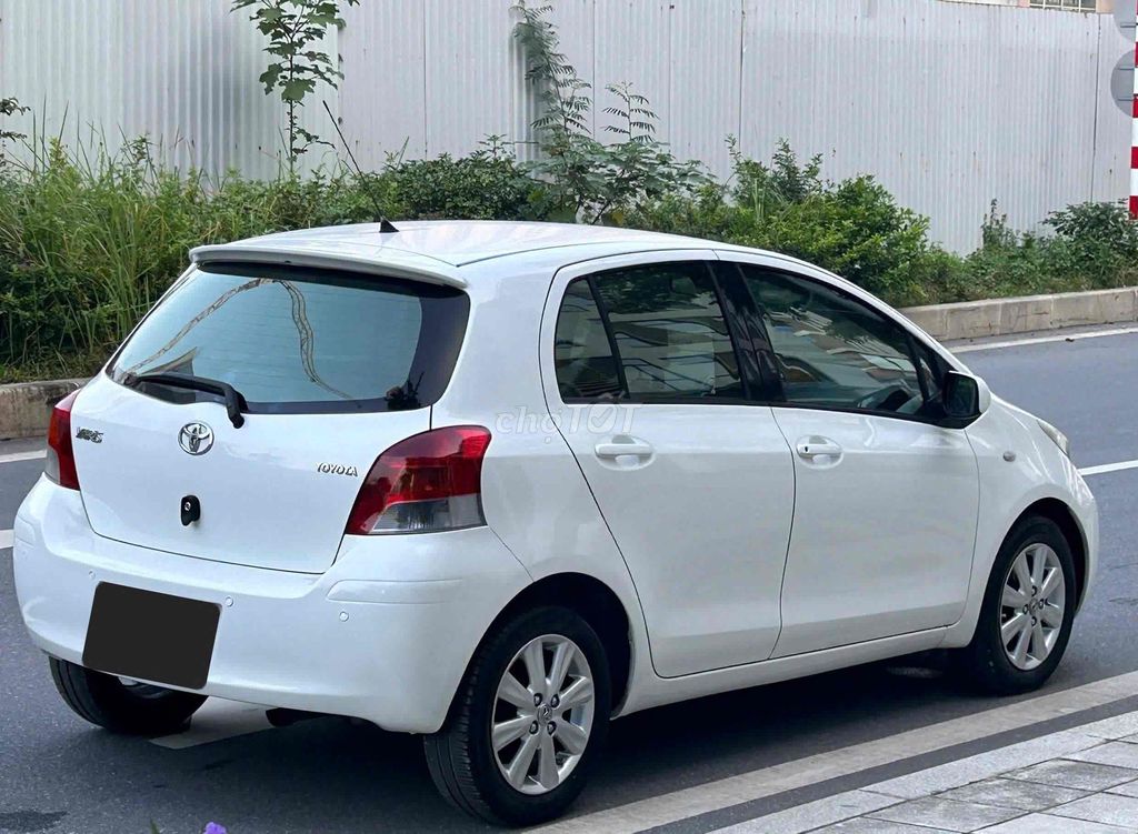 Toyota Yaris 1.3AT sx 2010 nhập Nhật siêu đẹp. Mua bán Ô tô tại Quận Cầu Giấy Hà Nội được đăng bởi Cao Quý hình 5