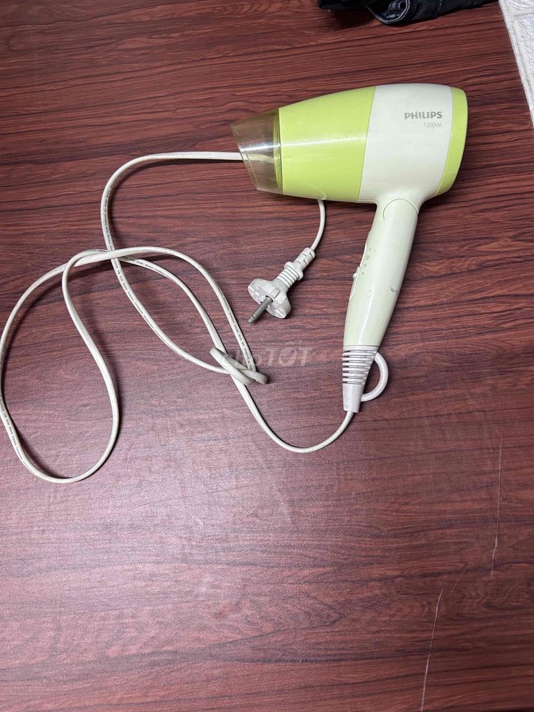 Máy sấy tóc Philips Xanh lá và trắng. Mua bán Nội thất, đồ gia dụng khác tại Thành phố Biên Hòa Đồng Nai được đăng bởi Thảo Vy hình 1