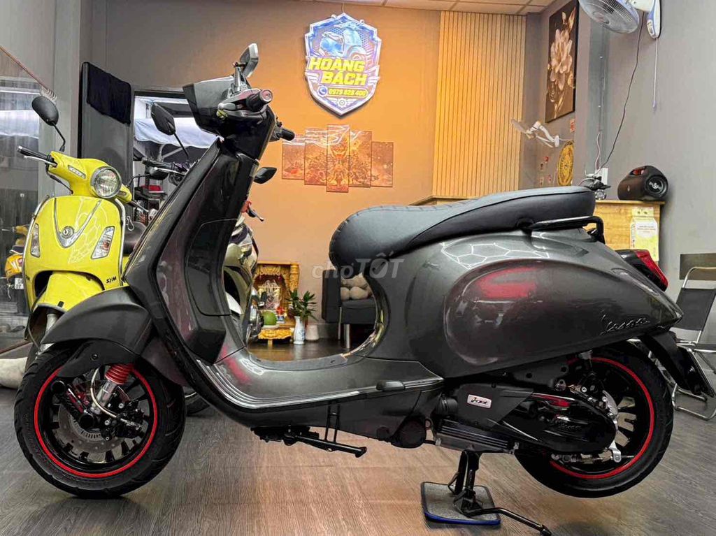 Piaggio Sprint Iget 2018 Xám Lambo