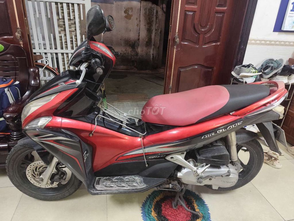 Honda Air Blade Sport 2012 Красно-черный