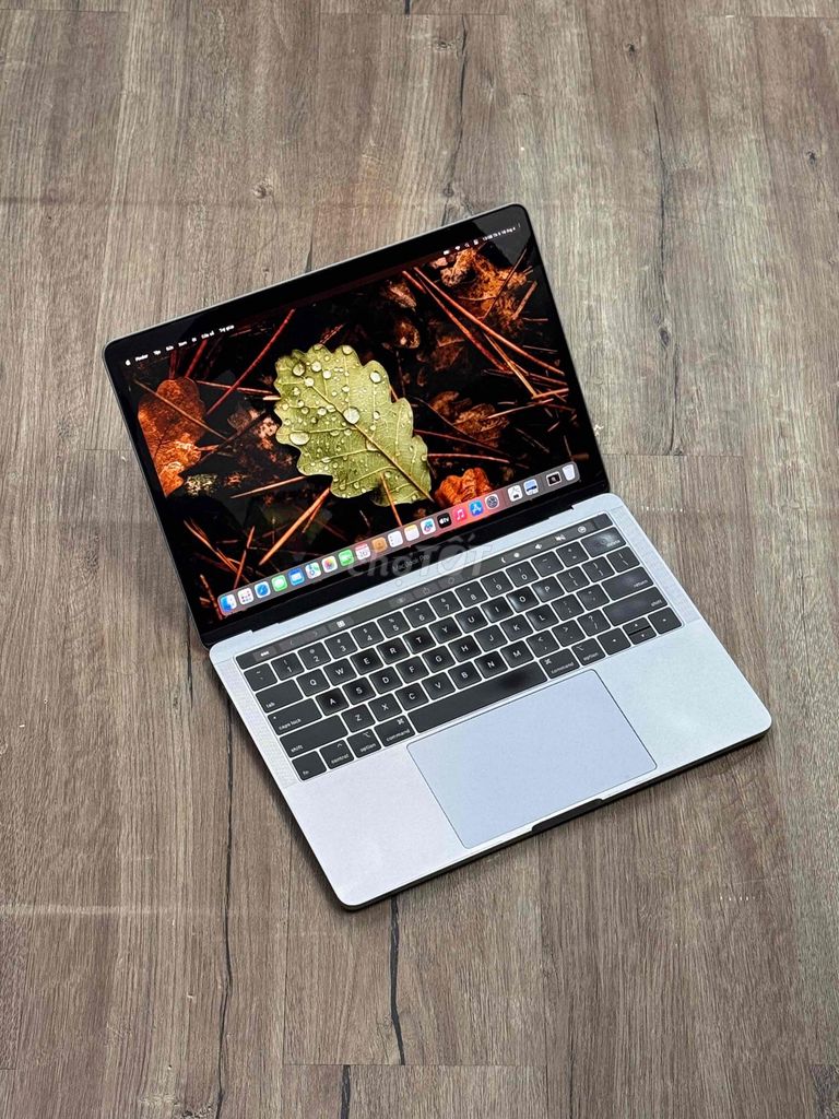 Macbook Pro 2019 Core i7 13' 16GB/256GB Touchbar. Mua bán Laptop tại Quận 10 Tp Hồ Chí Minh được đăng bởi APPLE 2HAND hình 1
