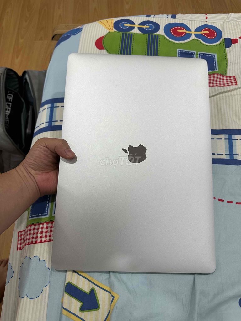 Apple Macbook Pro 2019 i9 15.4 inch 16GB/512GB Đã. Mua bán Laptop tại Thành phố Biên Hòa Đồng Nai được đăng bởi duy tân hình 1