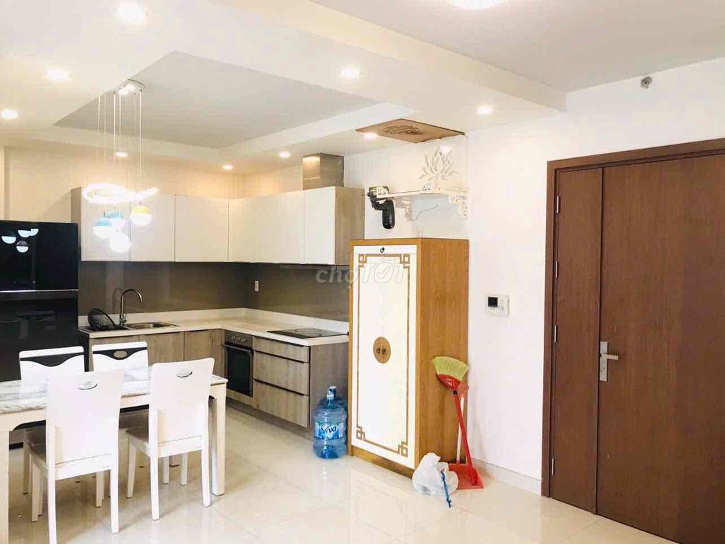 Căn hộ 2PN 2WC 71m2 đầy đủ nội thất Grand Riverside. Mua bán căn hộ/chung cư tại Quận 4 Tp Hồ Chí Minh được đăng bởi Căn hộ giá tốt Quận 4 hình 2