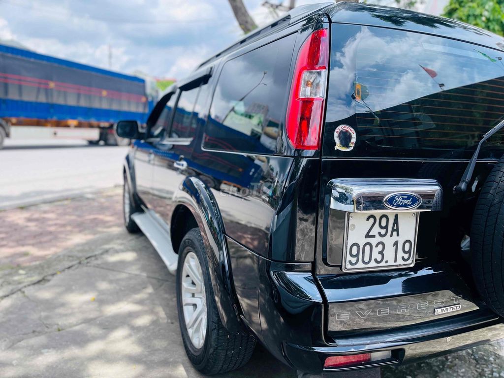 Ford Everest AT Limiteted. Mua bán Ô tô tại Quận Hoàng Mai Hà Nội được đăng bởi Phạm quang đồng hình 4